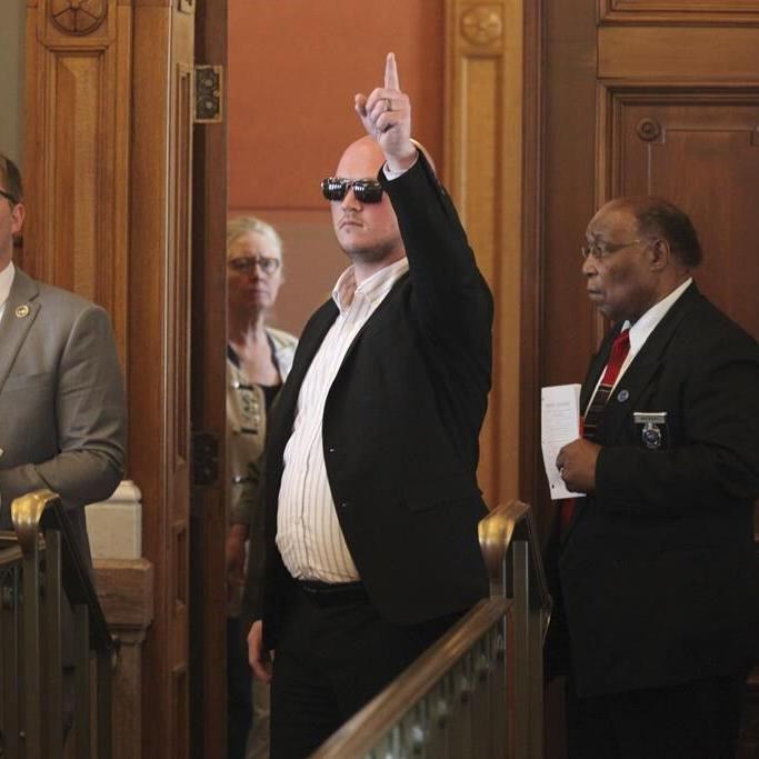 Kansas abortion providers face new rule after veto overriden